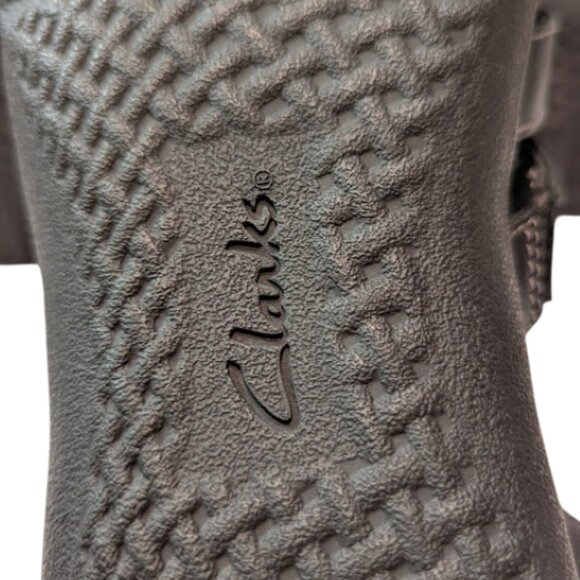 Clarks Crisscross Straps Comfort Elizabelle Sea Fisherman Sandals Size 9.5  NWOB - Picture 9 of 9